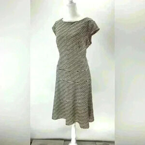 10 JONES STUDIO Women Midi Dress Black & Tan Cap Sleeve D15